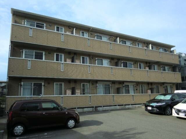 クレセントの物件外観写真