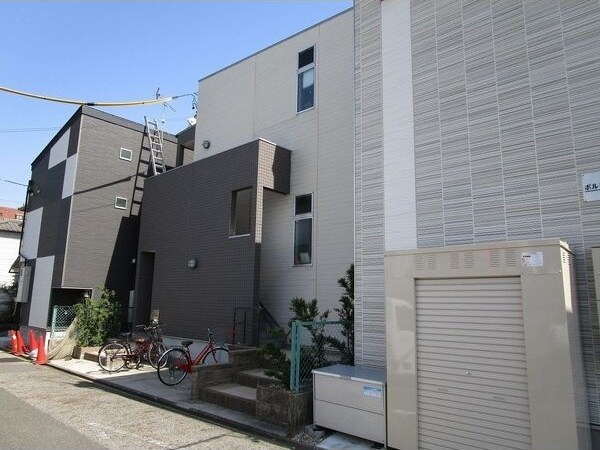 アーク東海通の物件外観写真