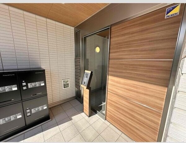 セレスローゼの物件外観写真