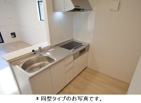 ヒカルサ名古屋港区大西Ⅱの物件内観写真