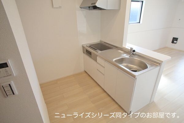 ヒカルサ名古屋港区大西Ⅱの物件内観写真