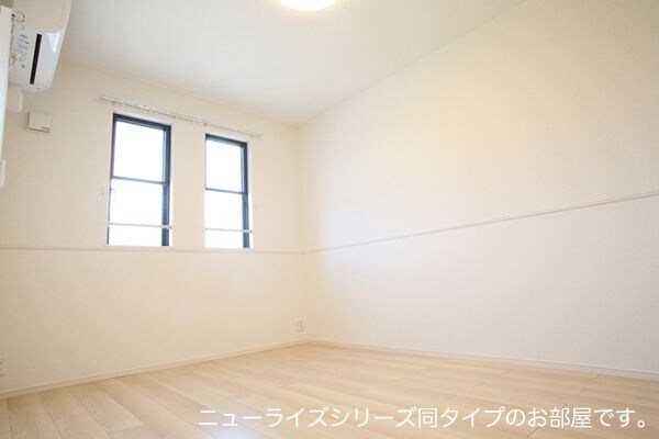 ヒカルサ名古屋港区大西Ⅱの物件内観写真