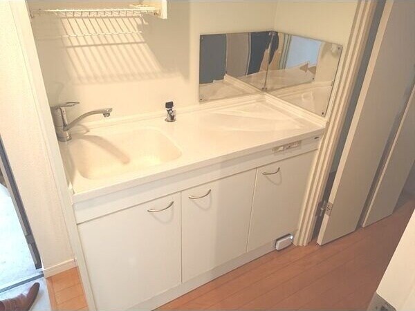 ツェルニーの物件内観写真