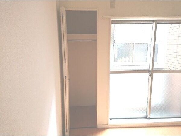 ツェルニーの物件内観写真