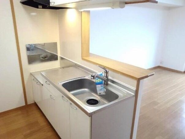 ファミリエ－ルの物件内観写真