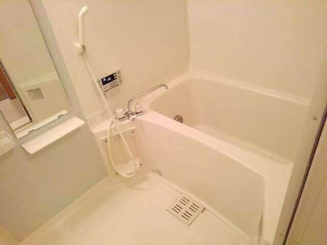 ファミリエ－ルの物件内観写真