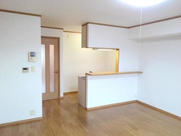 ファミリエ－ルの物件内観写真