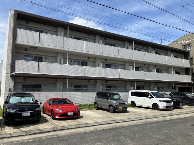 ホームクラルスの物件外観写真