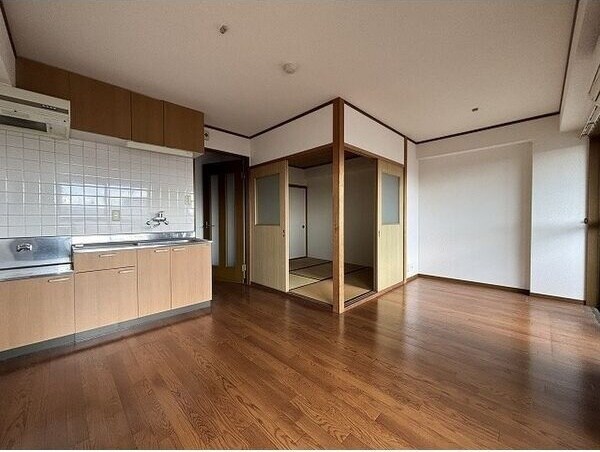 サンライズ入場の物件内観写真