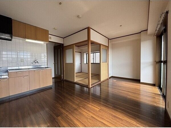 サンライズ入場の物件内観写真