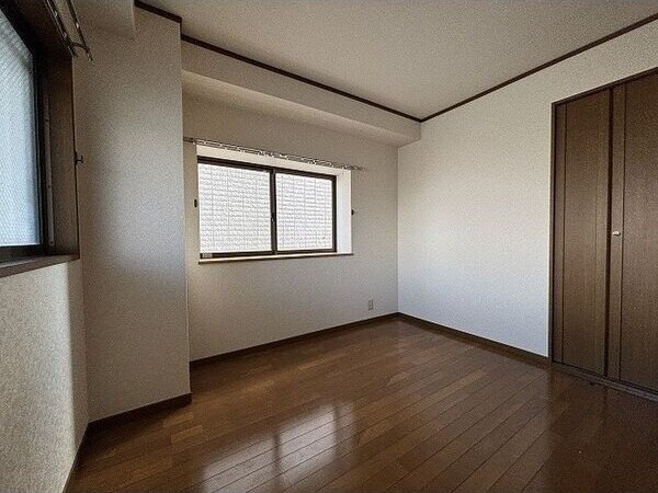 サンライズ入場の物件内観写真