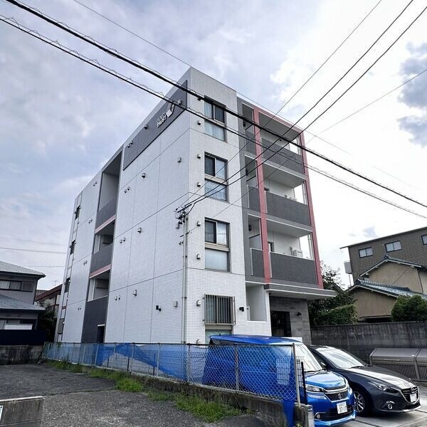 メゾン・ド・フォー・ユーの物件外観写真