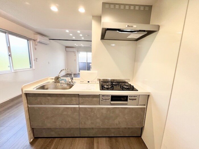 マリポーサ高畑Aの物件内観写真