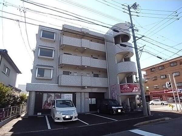 ヴァリアブル入場の物件外観写真