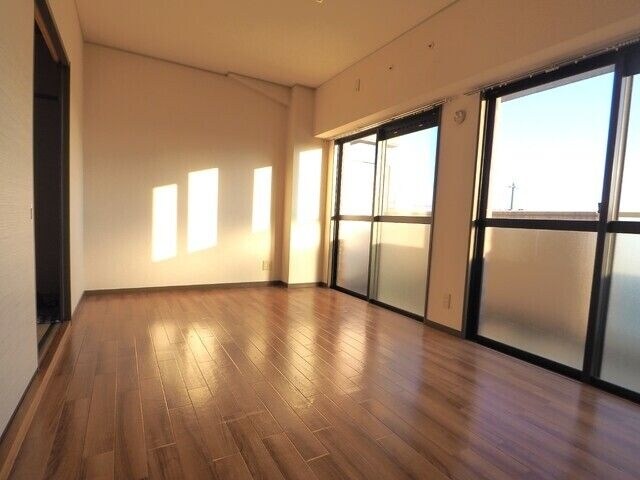 ブリックコート５２の物件内観写真