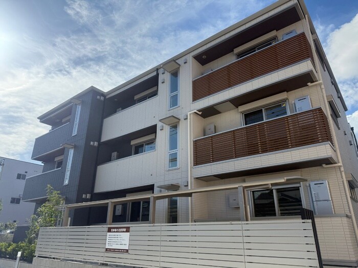 ソフィア・ナカキⅦの物件外観写真