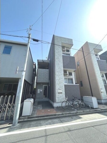 Flourish clubの物件外観写真