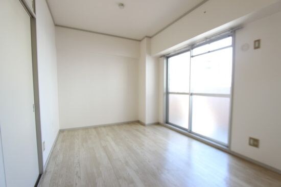 第５グランドハイツ服部の物件内観写真