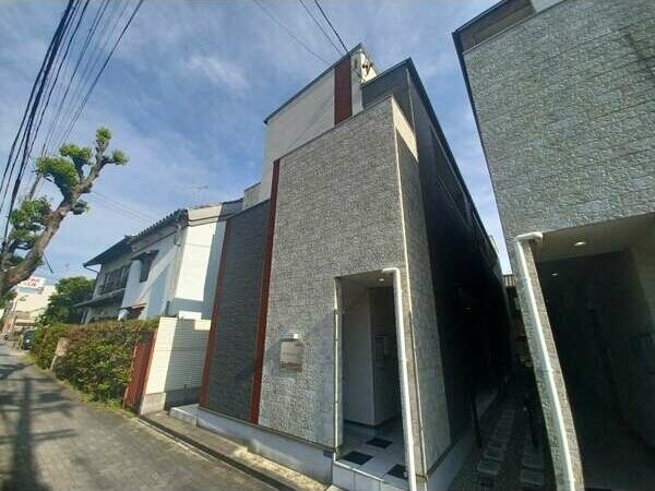 アーク ルミエールの物件外観写真