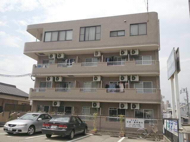 リバティハイツ白鳥の物件外観写真