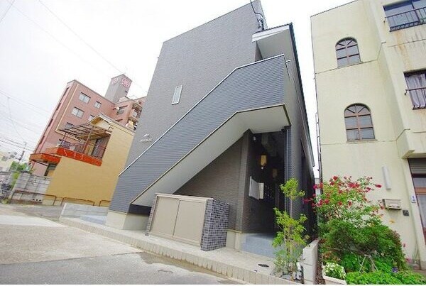 アプローズの物件外観写真