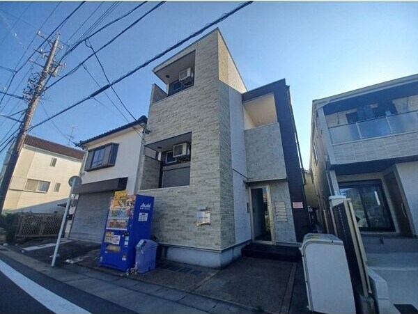 ルミエールHSの物件外観写真