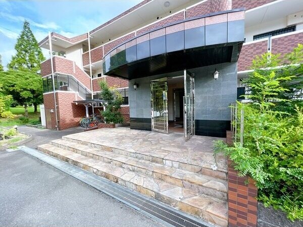 パセオ見晴Iの物件外観写真