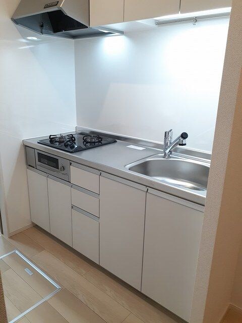 ペリドット鳴浜の物件内観写真