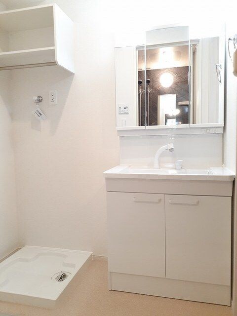 ペリドット鳴浜の物件内観写真