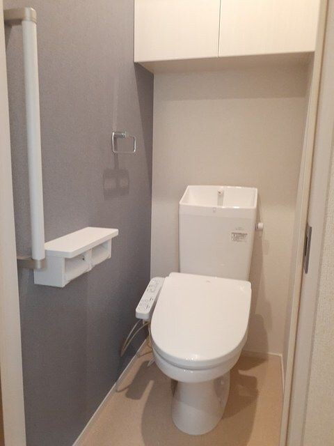 ペリドット鳴浜の物件内観写真