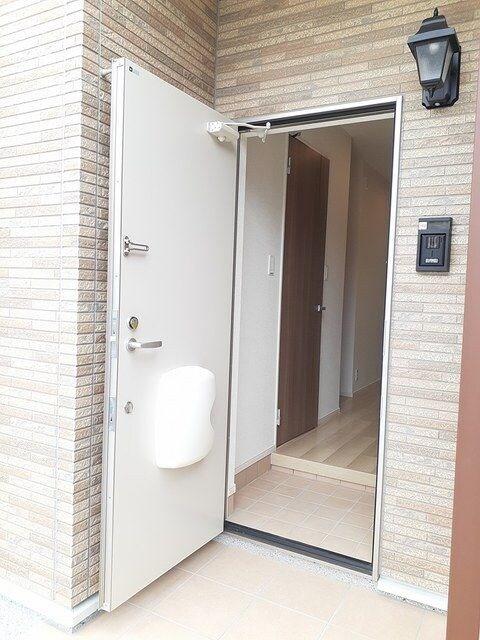 ペリドット鳴浜の物件内観写真