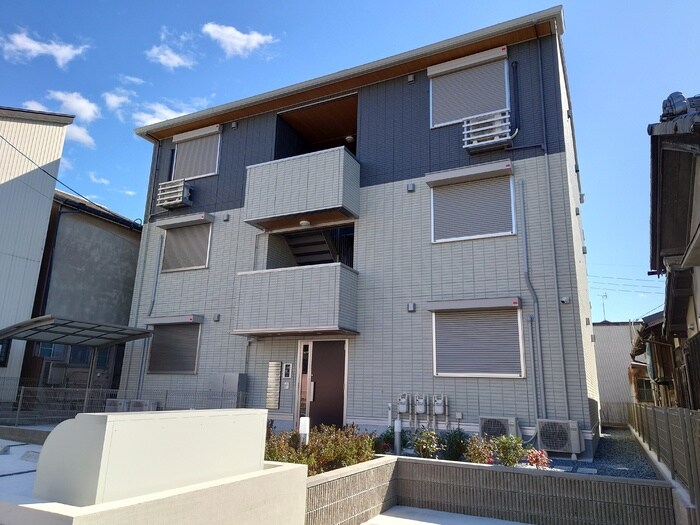 ラフィネの物件外観写真