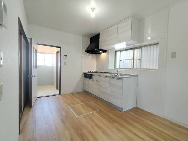 緑区大高町小坂のお家の物件内観写真