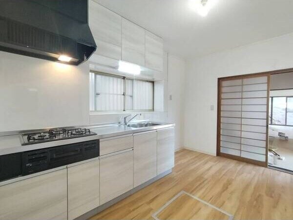 緑区大高町小坂のお家の物件内観写真