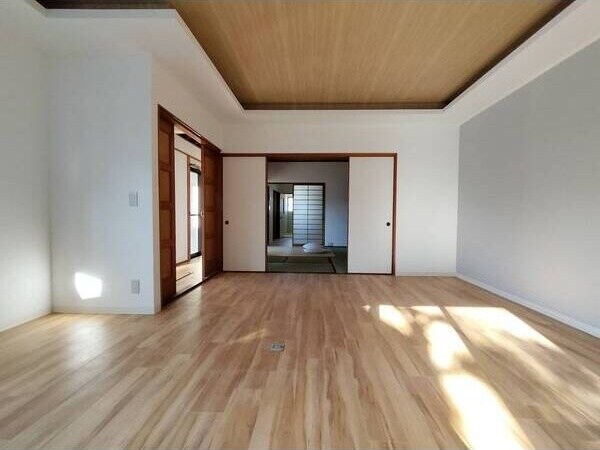 緑区大高町小坂のお家の物件内観写真