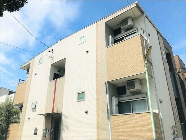 秀名館の物件外観写真