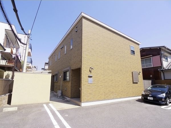 アーバンコート亀城の物件外観写真