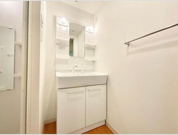 Nani Leiの物件内観写真