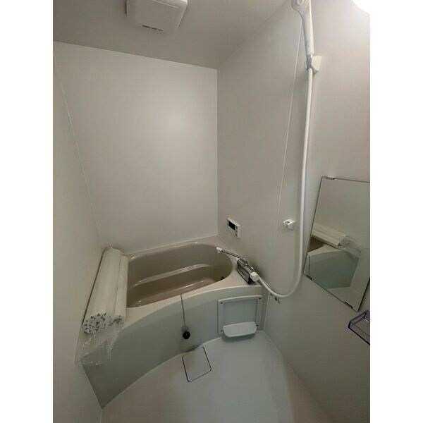 コンフォール鳴浜の物件内観写真