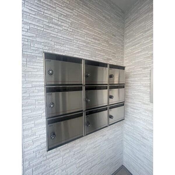 コンフォール鳴浜の物件内観写真