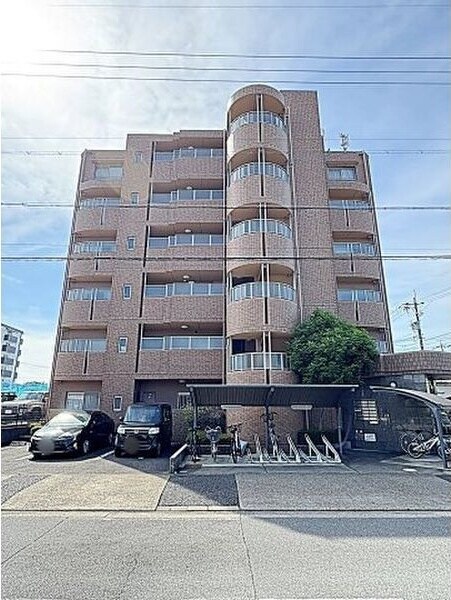 第6田中ビルの物件外観写真