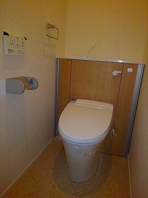 リバーサイド・大江の物件内観写真