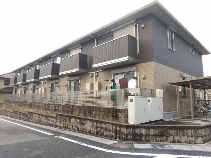 パークアヴェニューの物件外観写真