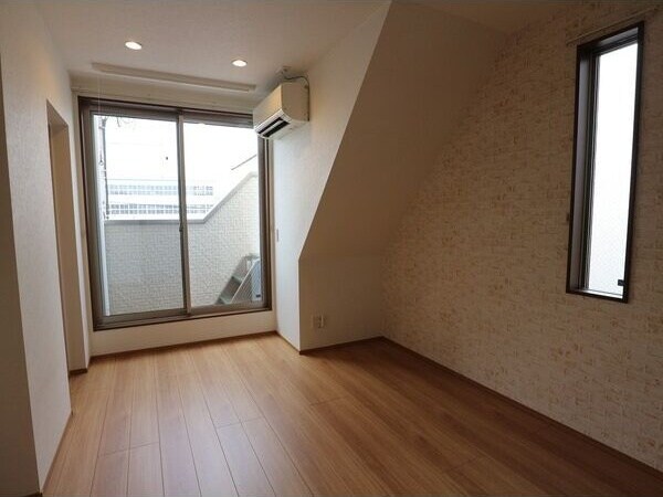 Grandtic Residence堀田の物件内観写真