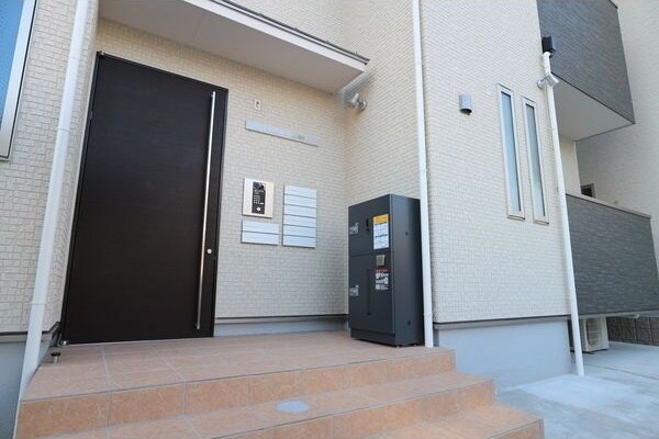 Grandtic Residence堀田の物件内観写真