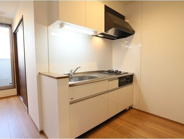 Grandtic Residence堀田の物件内観写真