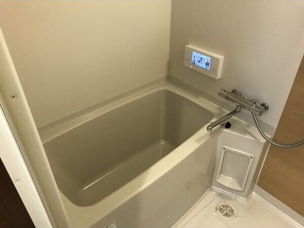 Grandtic Residence堀田の物件内観写真