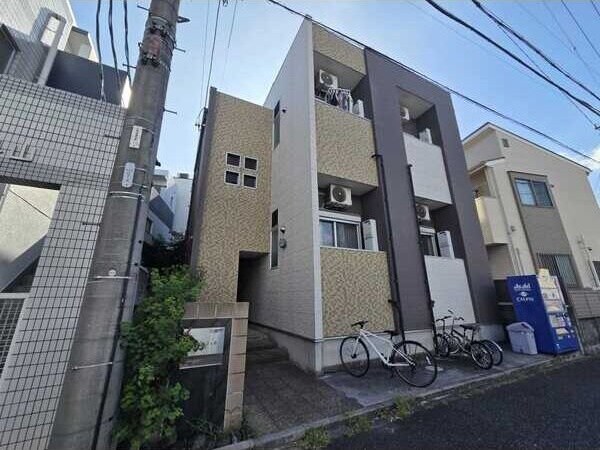 メゾンラフィネの物件外観写真