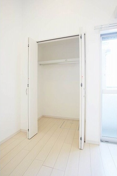 シャマー・ウィラの物件内観写真