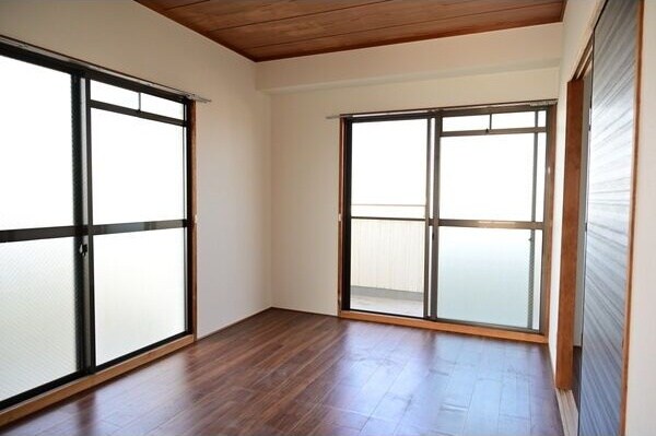 高田ビルの物件内観写真